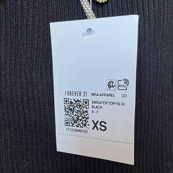 NWT Forever 21 Black Camisole sweater top with silver straps - Picture 2 of 6